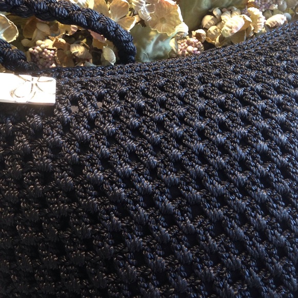 NEW Lina Crochet Cross Body Shoulder Bag Purse Braided Strap Black Interior 12x9 - Picture 4 of 8